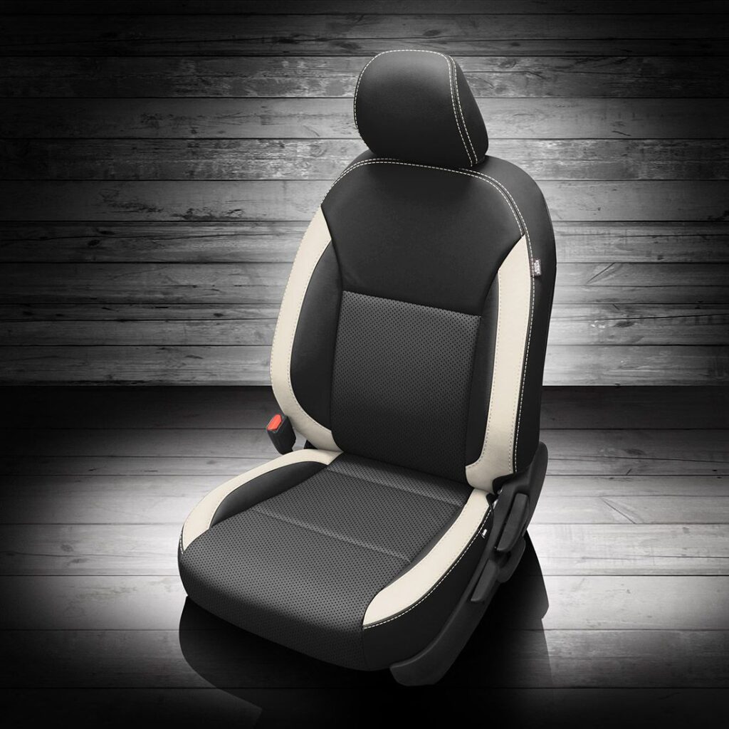 2020 nissan versa seat covers